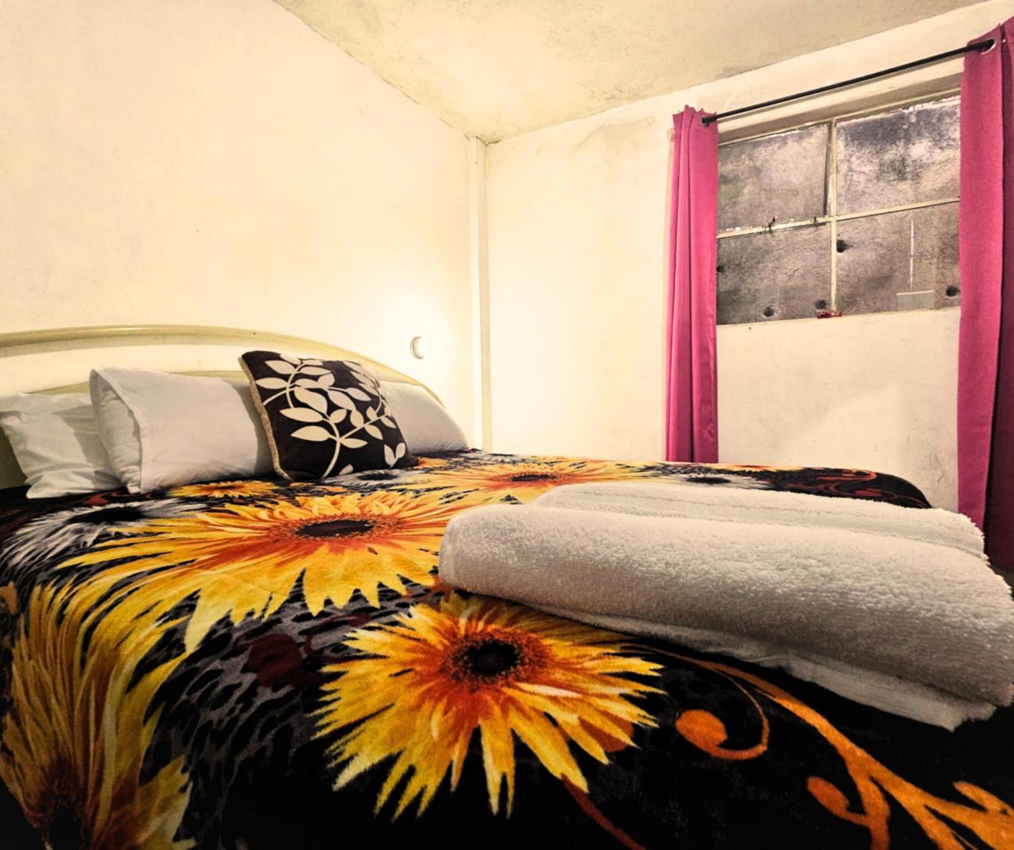 קצאלטננגו Rio Rooms City Center מראה חיצוני תמונה